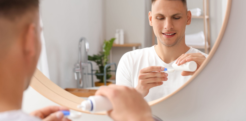 Image of a man with eyes lenses drop