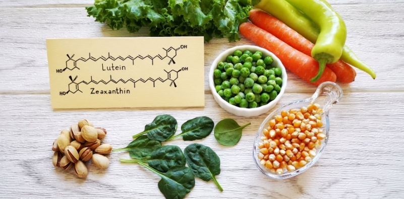 Lutein and zeaxanthin